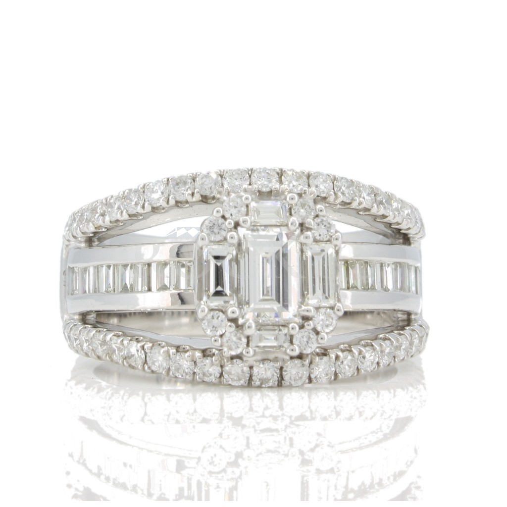 Engagement Ring with 2.25 Carats