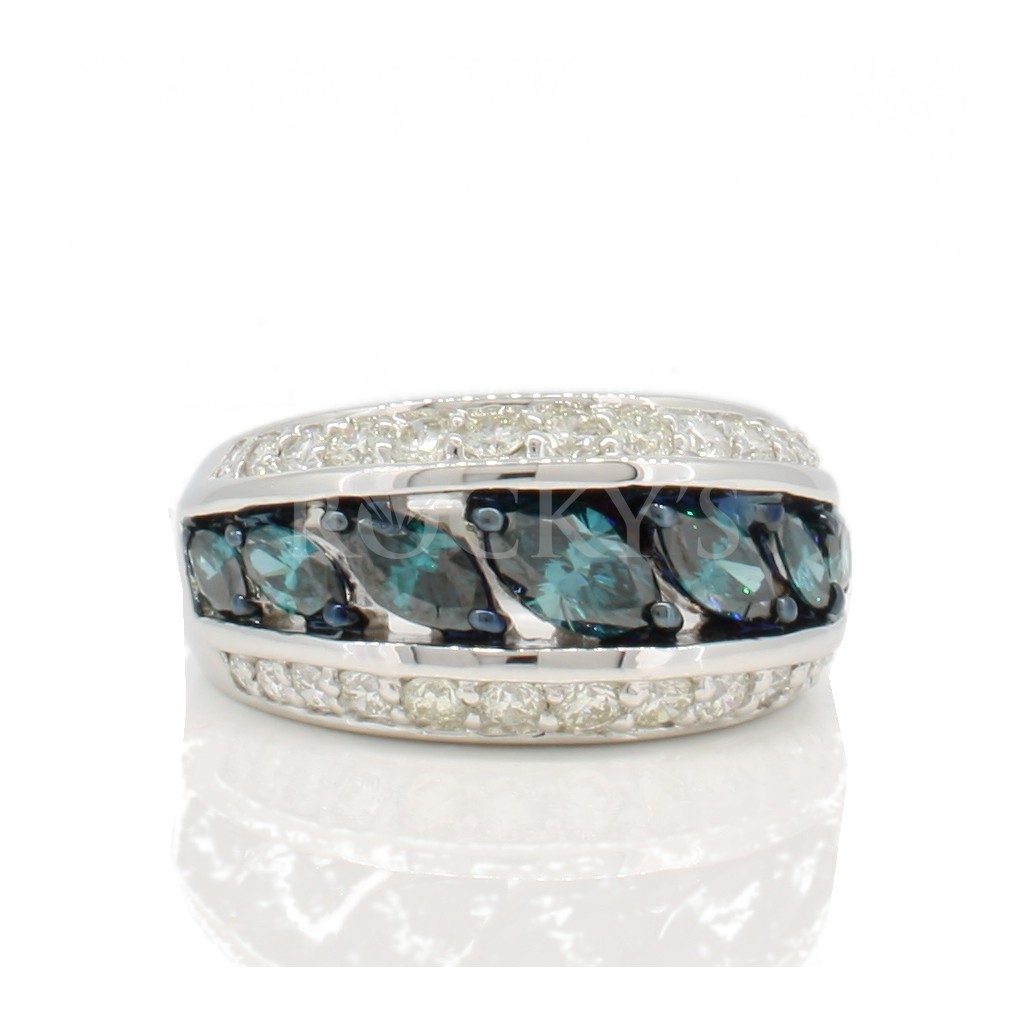 14k blue and white diamond ring with 1.82 carats