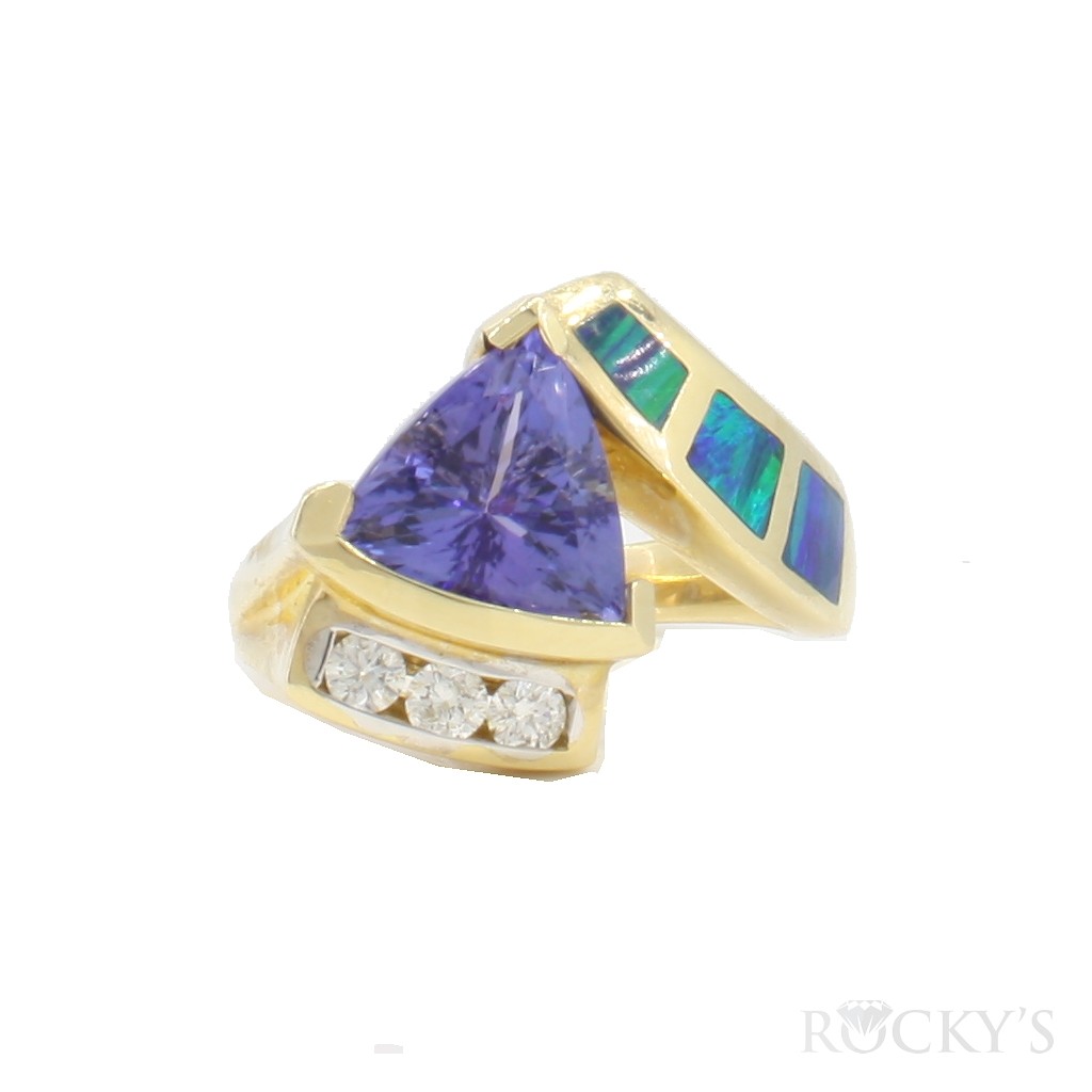 14k yellow gold tanzanite ring with 2.84ct