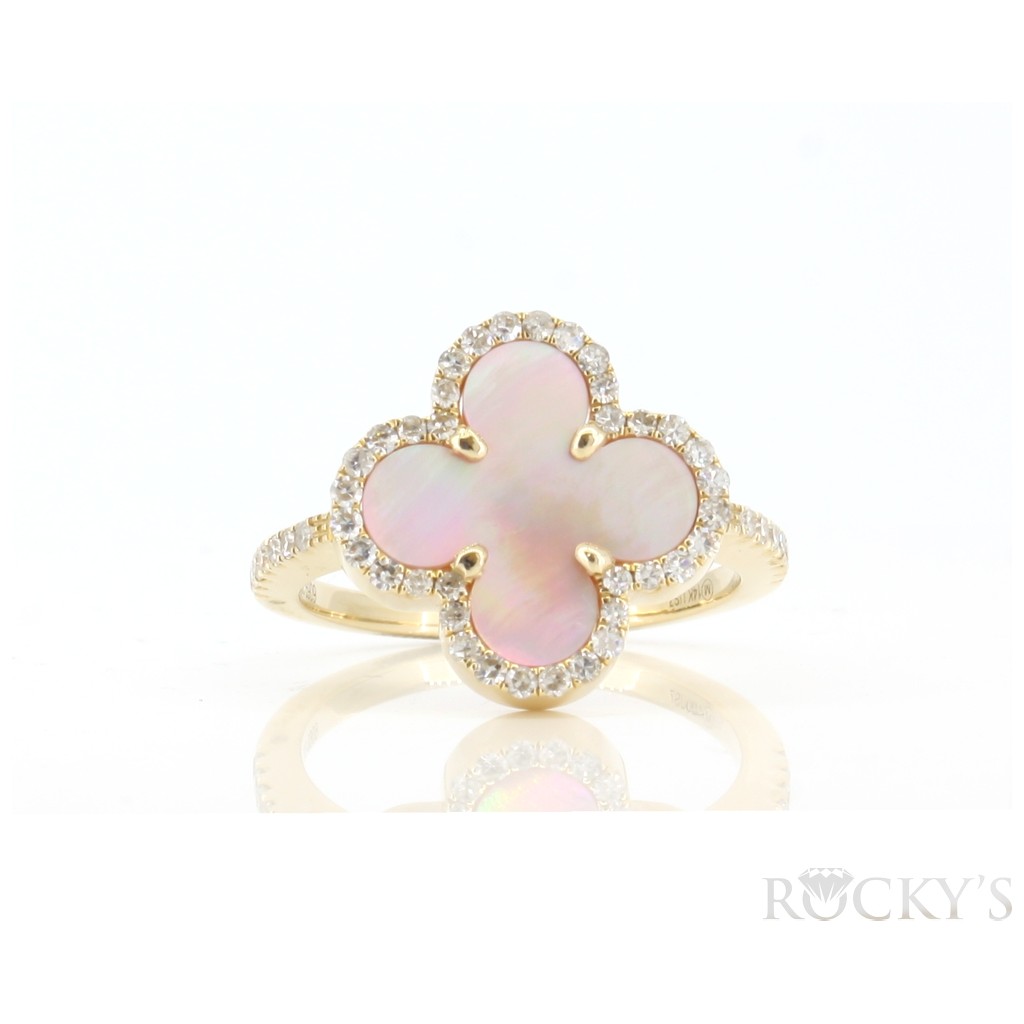 Yellow Gold Ring With Diamonds And Mother Of Pearl